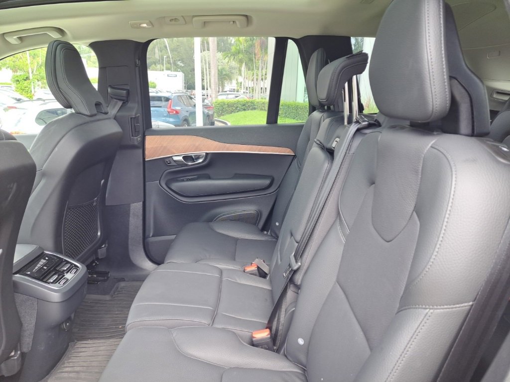 Used 2025 Volvo XC90 B5 Plus w/ Protection Package Premier image 8