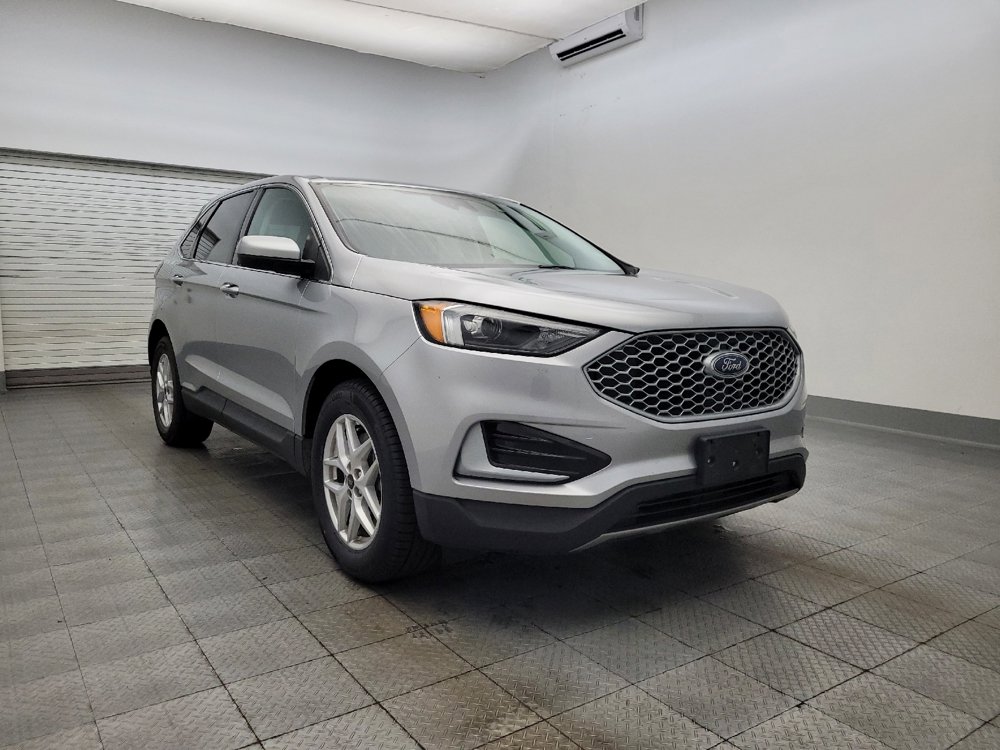 Used 2023 Ford Edge SEL image 13