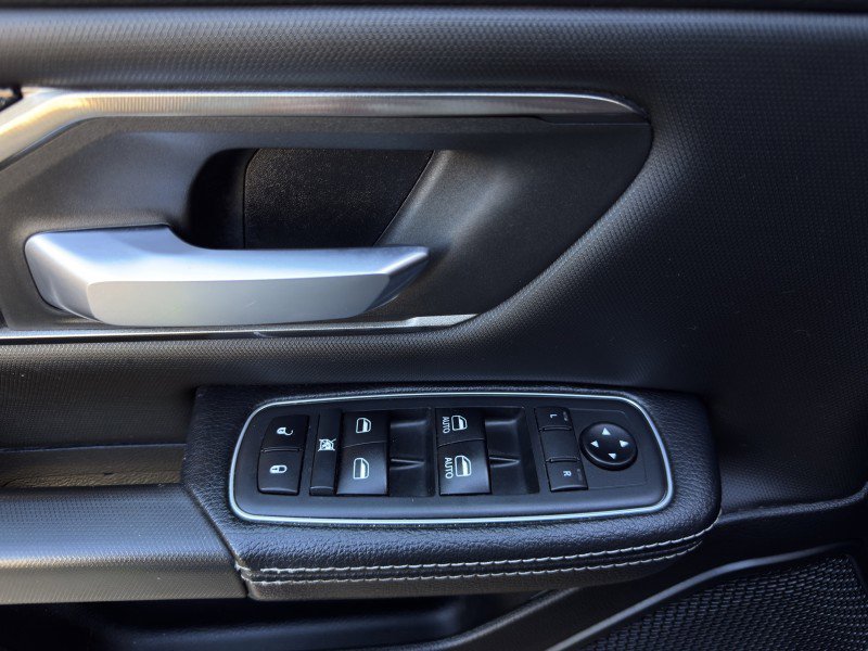 Used 2020 RAM 1500 Rebel image 11