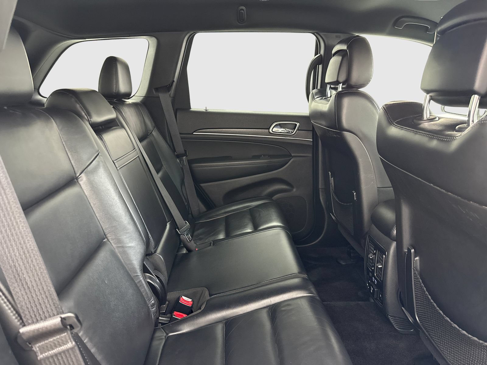 Used 2018 Jeep Grand Cherokee Limited RWD image 46