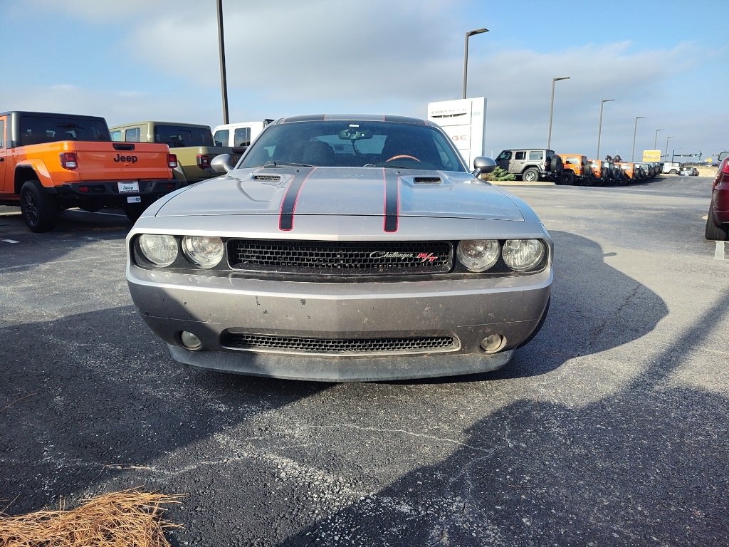 Used 2013 Dodge Challenger R/T w/ Blacktop Pkg image 2