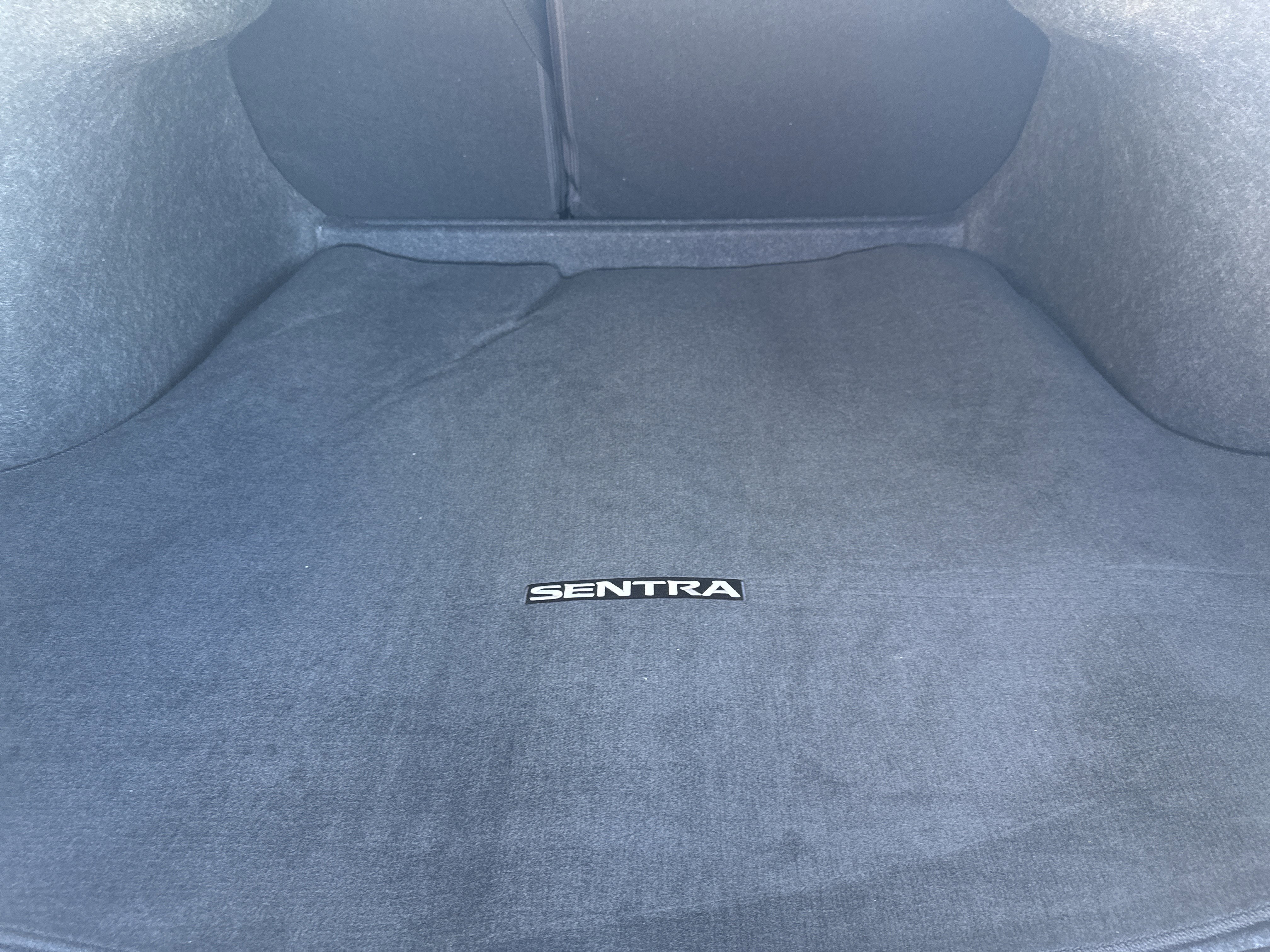 New 2025 Nissan Sentra SR image 13