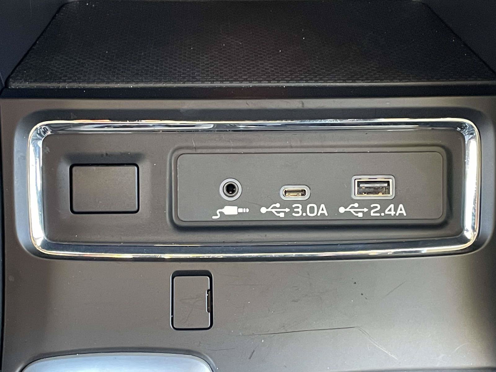 Certified 2026 Subaru Ascent Premium AWD/4WD image 18