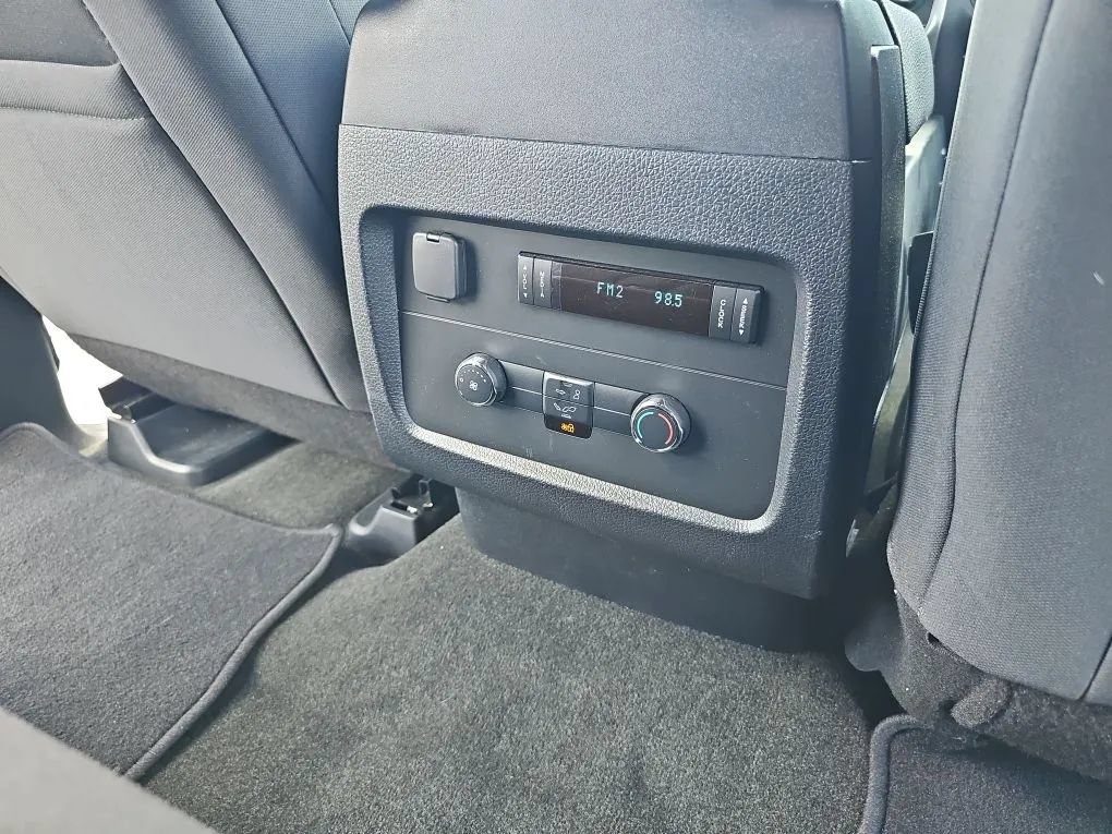 Used 2016 Ford Expedition EL XL w/ Equipment Group 101A AWD/4WD image 24