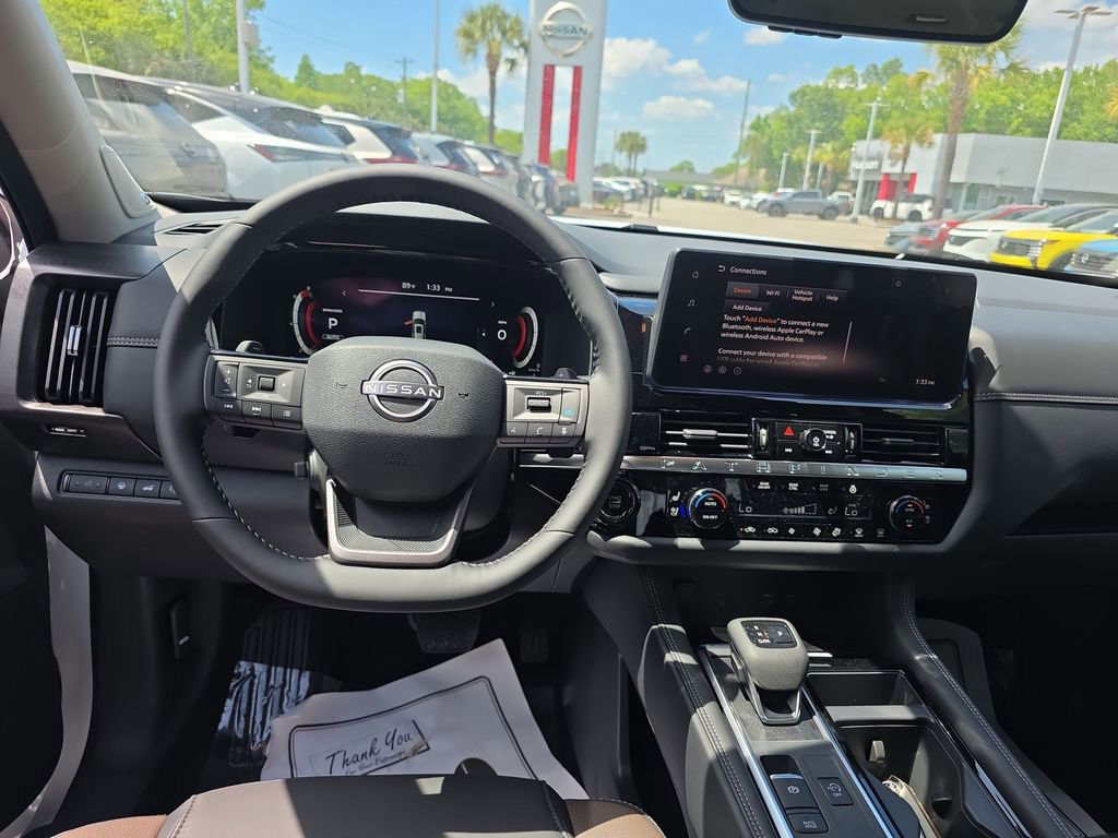New 2026 Nissan Pathfinder Platinum AWD/4WD image 13