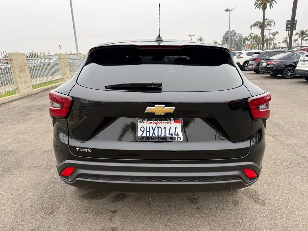 Used 2024 Chevrolet Trax LS image 5