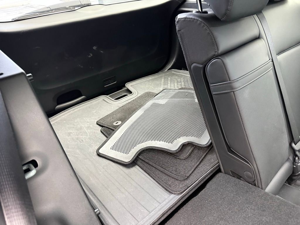 Used 2025 Hyundai Kona Limited image 56