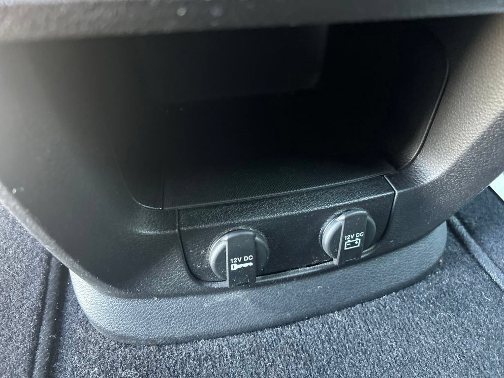 Used 2020 Dodge Grand Caravan SE FWD image 30