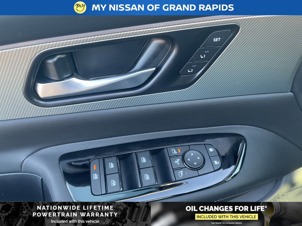 New 2026 Nissan Murano Platinum w/ Cargo Package AWD/4WD image 12