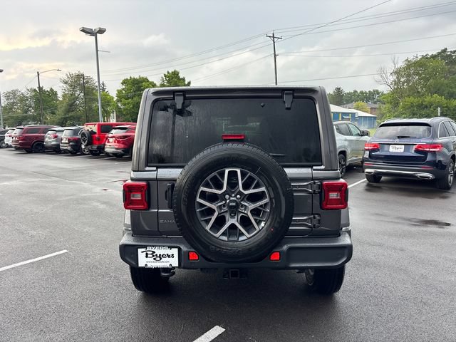 New 2026 Jeep Wrangler Unlimited Sahara AWD/4WD image 30