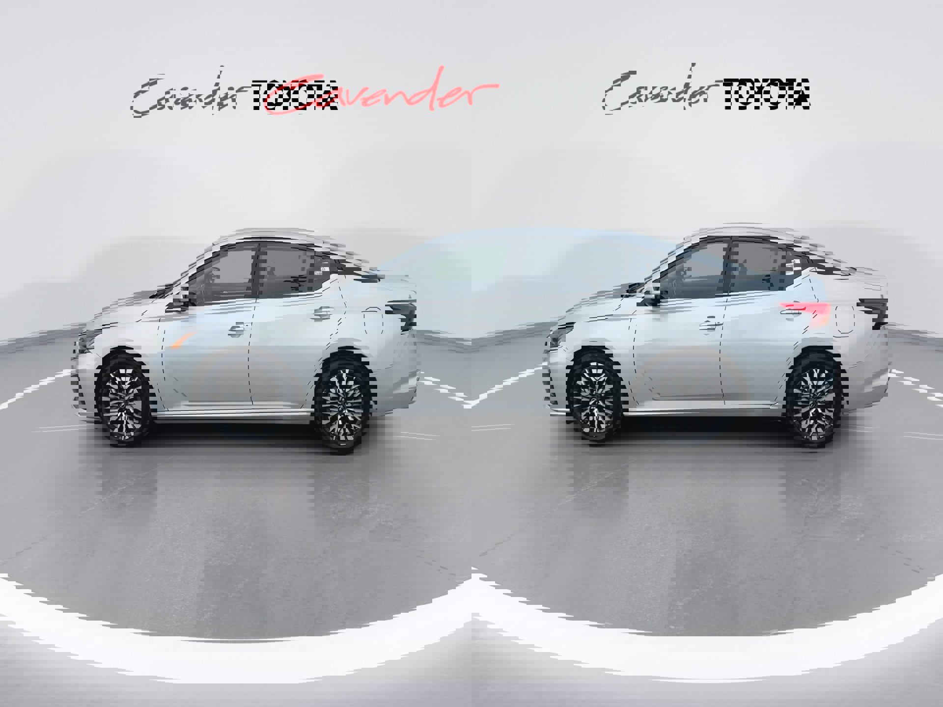 Used 2023 Nissan Altima 2.5 SV image 5