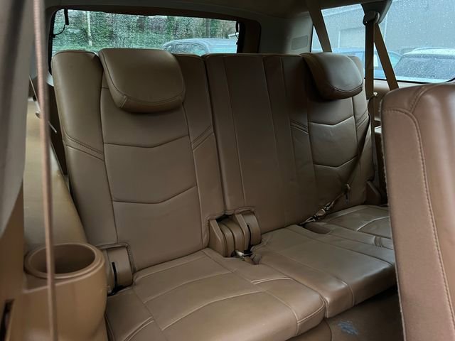 Used 2016 Cadillac Escalade ESV Platinum image 31