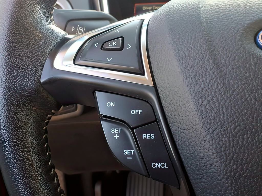 Used 2020 Ford Fusion SE w/ Equipment Group 151A image 16