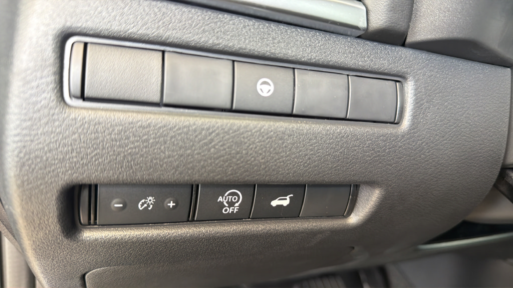 New 2026 Nissan Rogue SV w/ Cold Weather Package AWD/4WD image 25