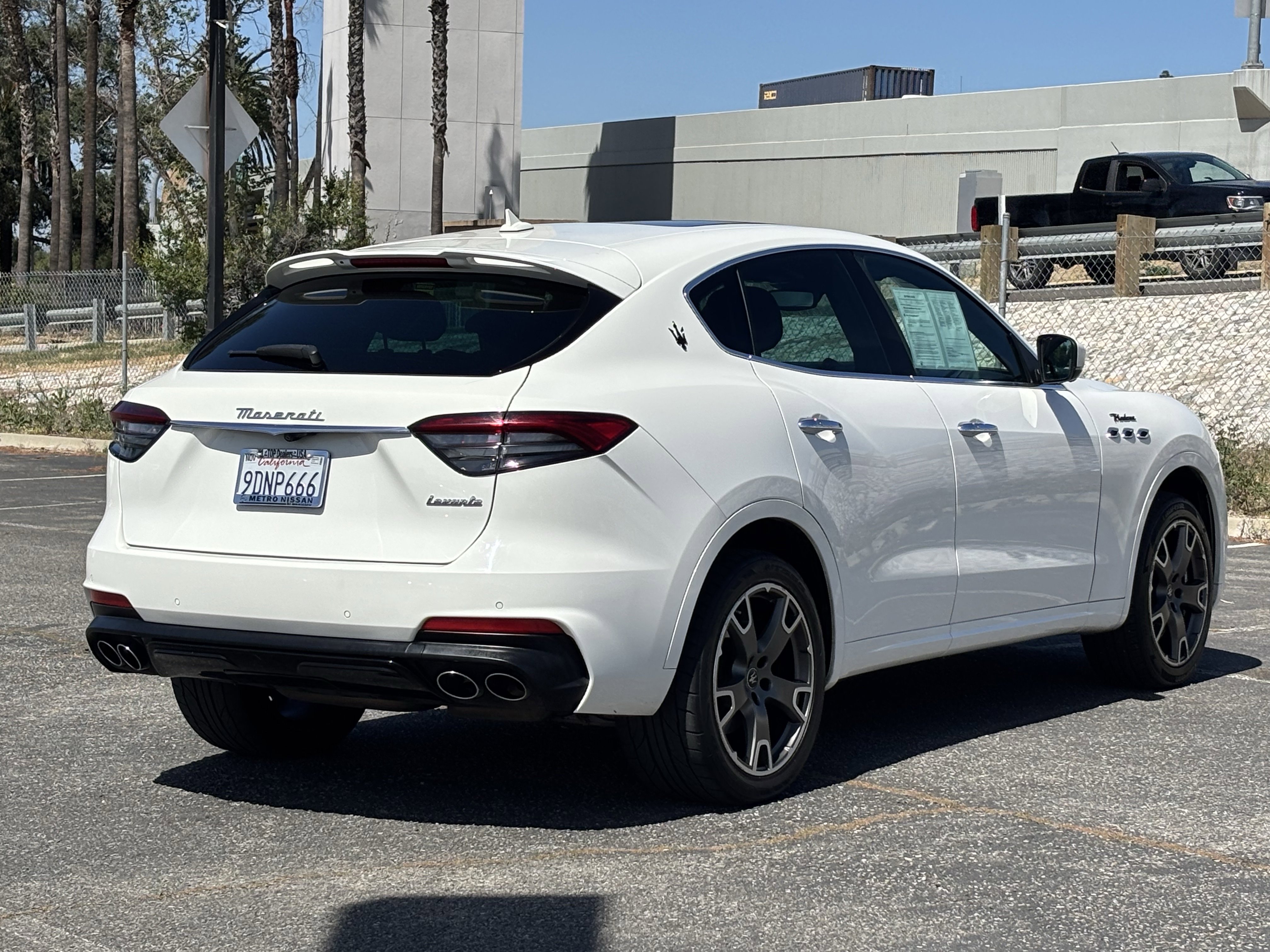 Used 2023 Maserati Levante Modena AWD/4WD image 3