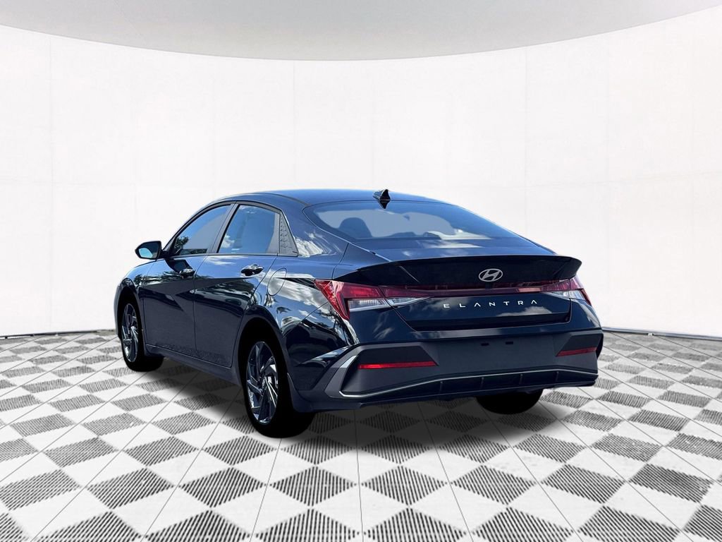 New 2026 Hyundai Elantra Sport w/ Cargo Package image 8