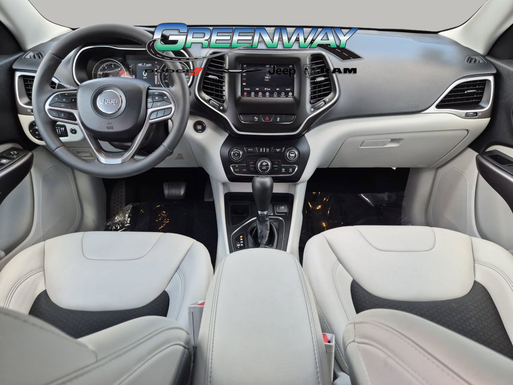 Used 2020 Jeep Cherokee Latitude Plus w/ Comfort/Convenience Group FWD image 23