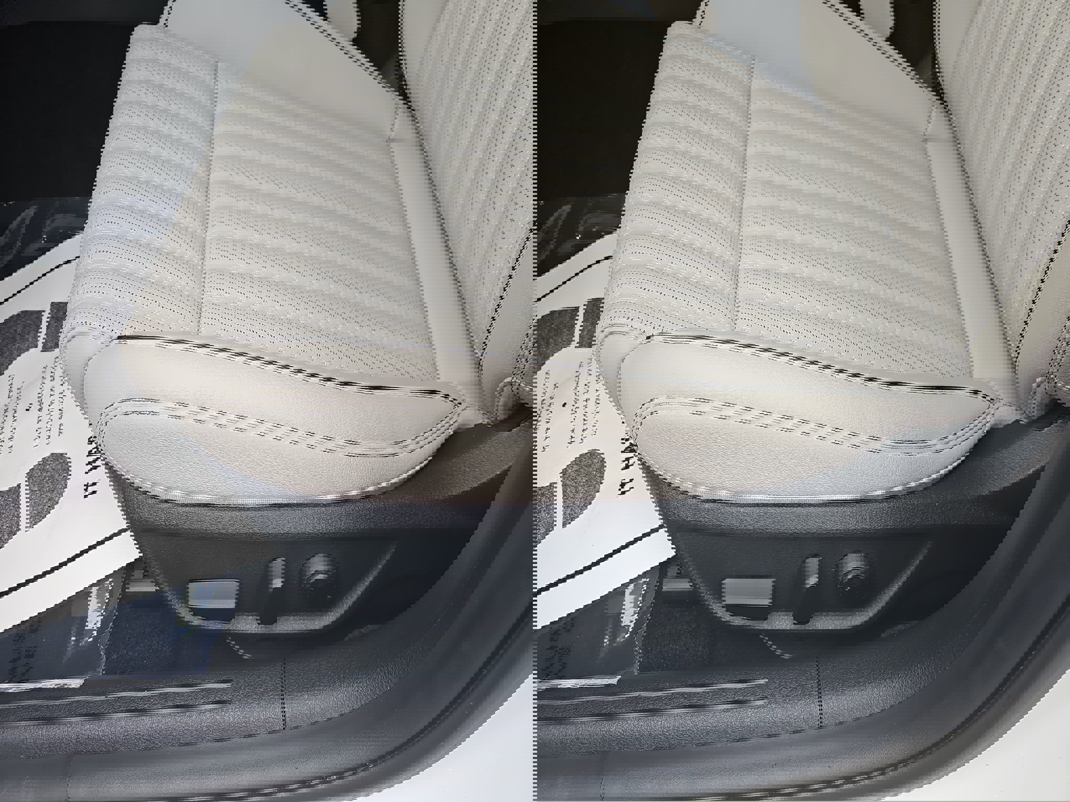 Used 2023 Genesis G70 2.0T w/ Sport Prestige Package image 28