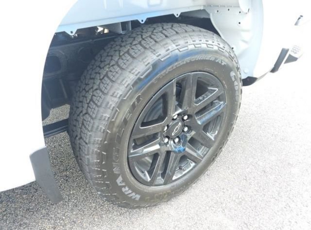New 2026 Chevrolet Silverado 1500 Custom w/ Turbomax Blackout Package AWD/4WD image 10
