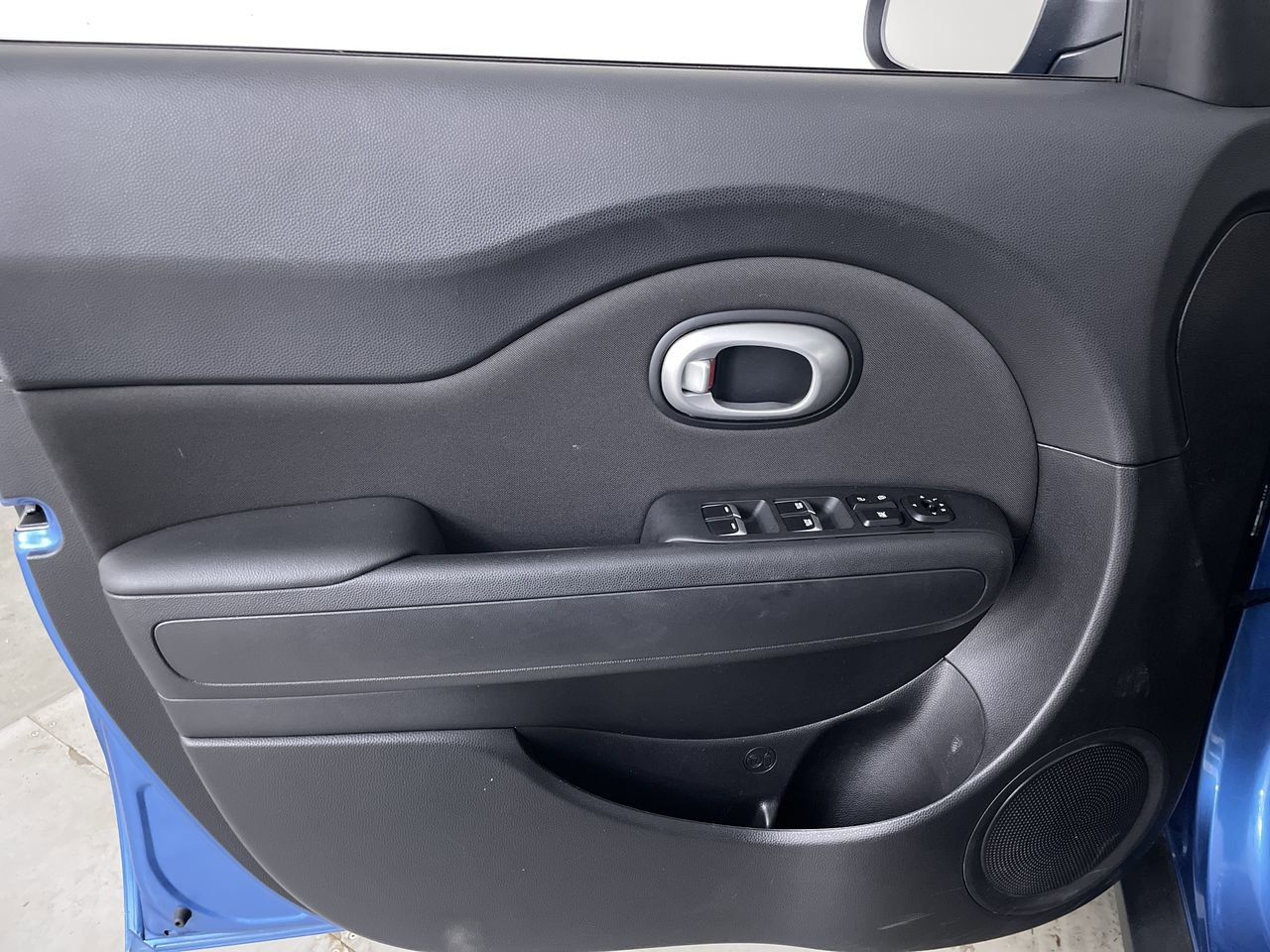 Used 2019 Kia Soul + FWD image 10