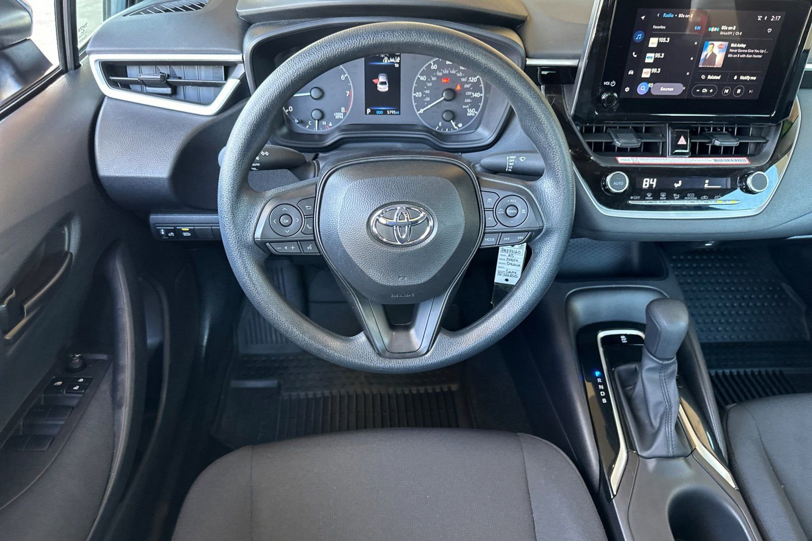 Used 2025 Toyota Corolla LE image 14