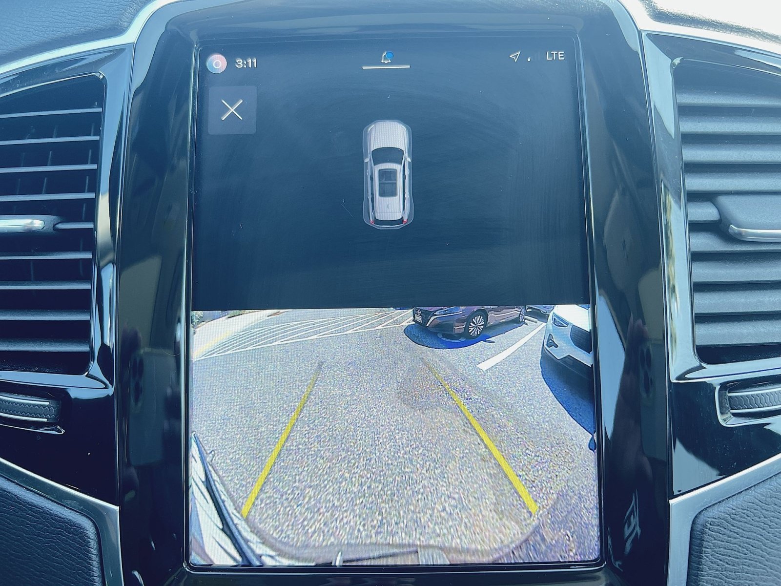Certified 2023 Volvo XC90 B6 Plus w/ Protection Package Premier AWD/4WD image 19