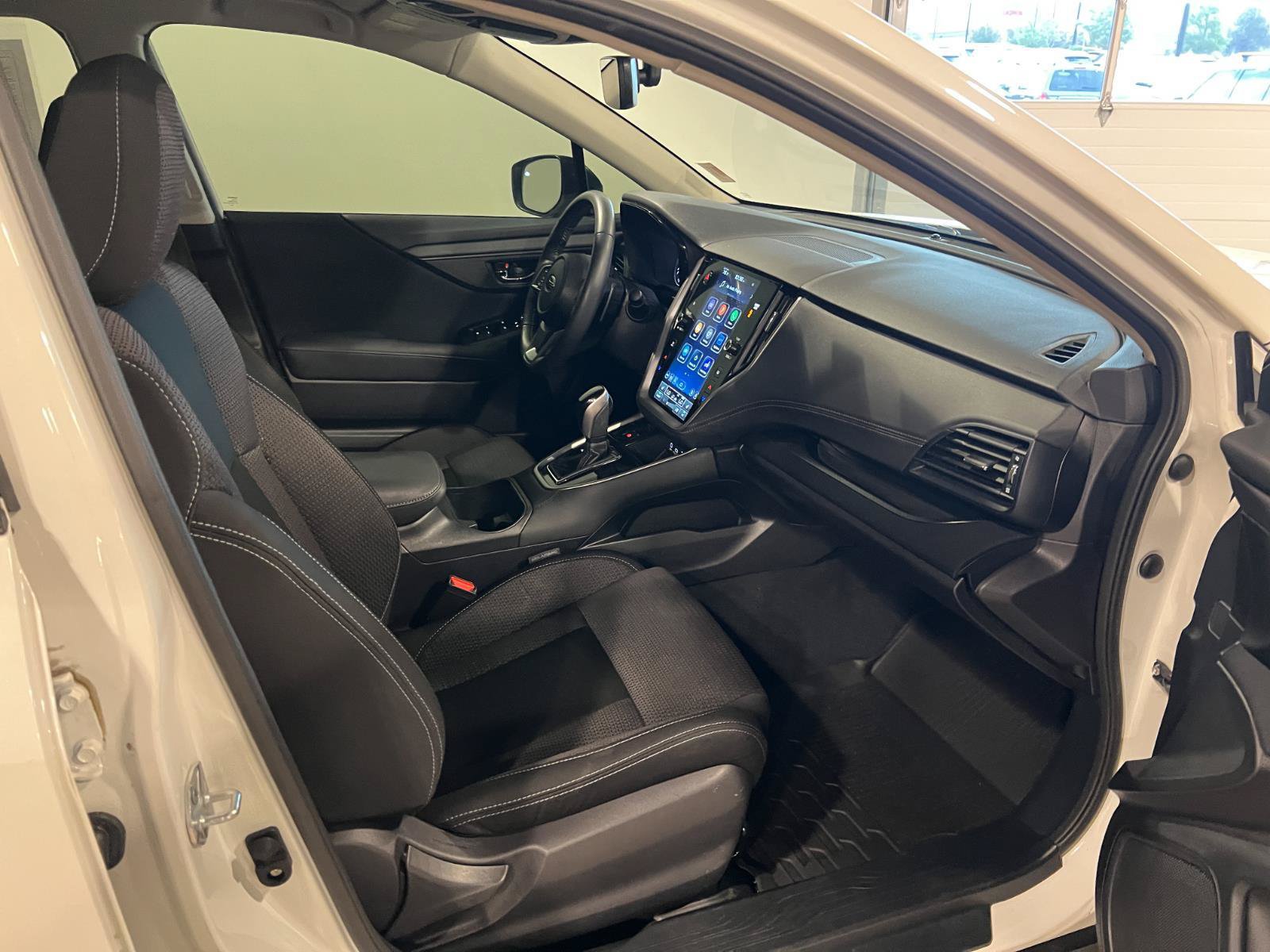 Used 2024 Subaru Outback Premium AWD/4WD image 36