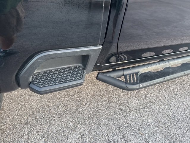 Used 2023 GMC Sierra 2500 AT4 image 24