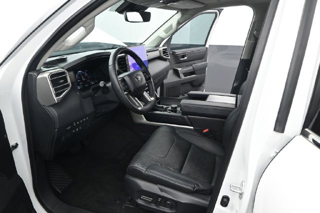 Used 2023 Toyota Sequoia SR5 w/ SR5 Premium Package RWD image 6