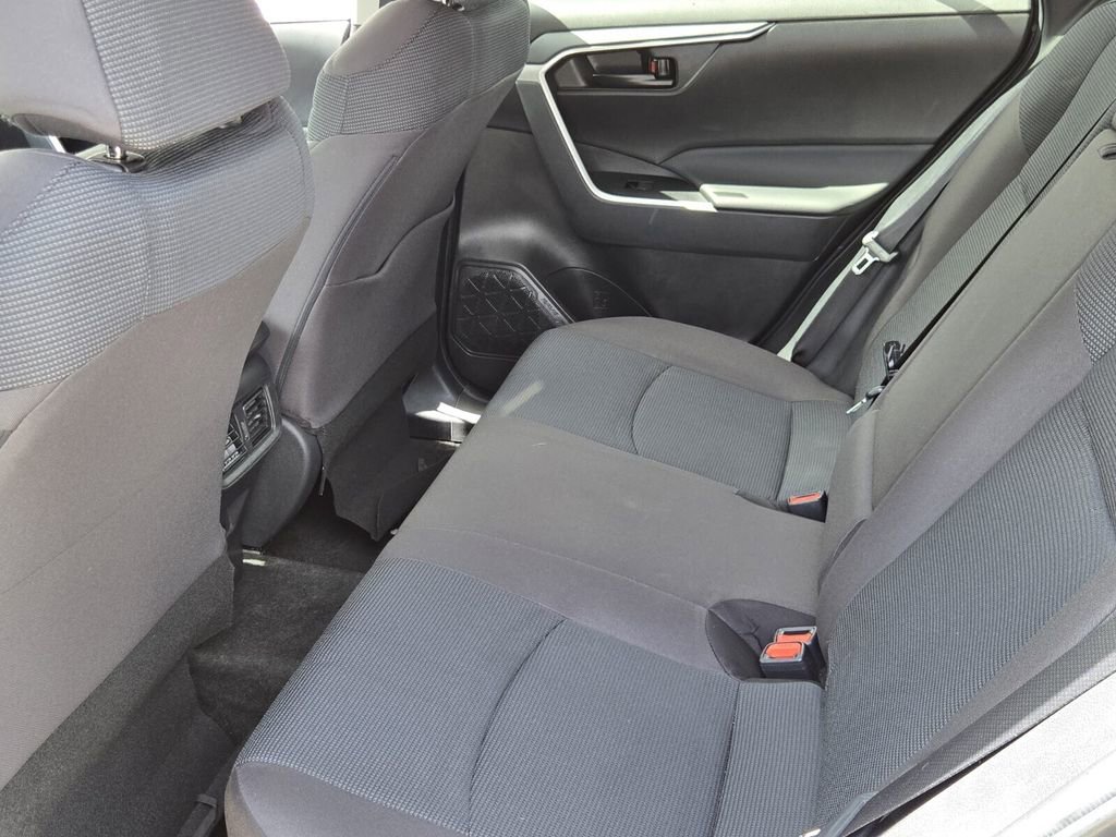 Used 2023 Toyota RAV4 LE image 11