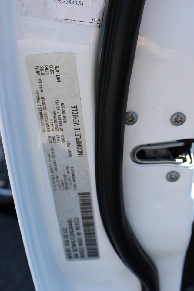 Used 2024 RAM 4500 SLT w/ Quick Order Package 2YG SLT image 11