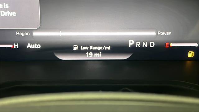 New 2026 Jeep Cherokee Overland w/ Trailer Tow Group image 10