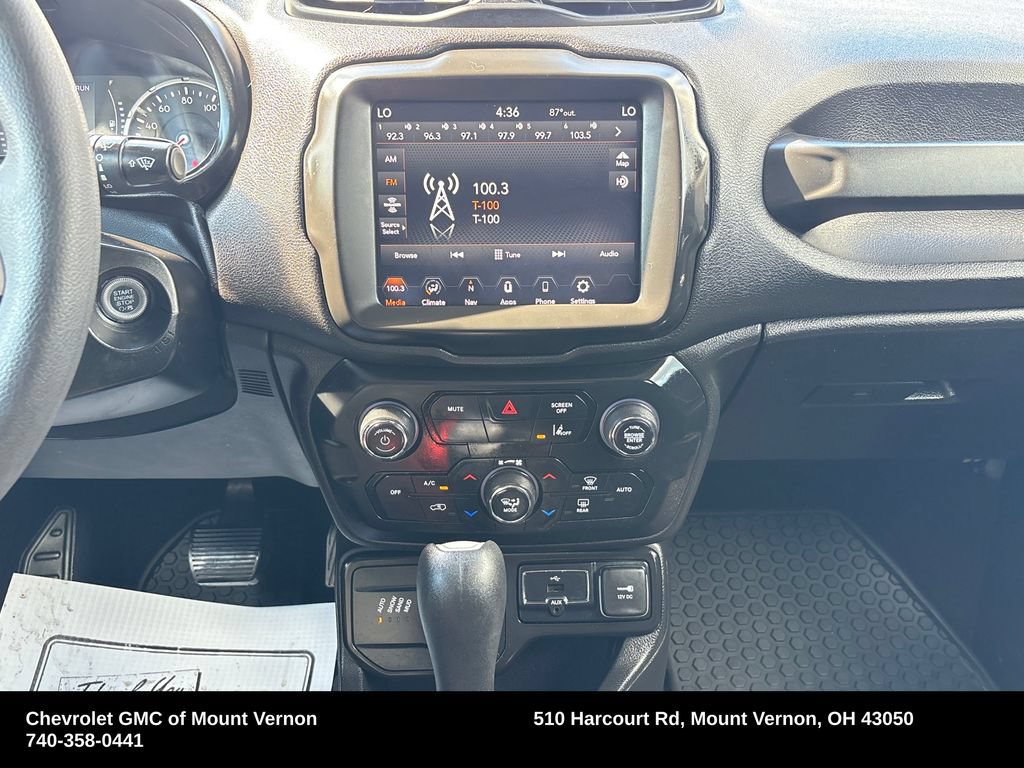 Used 2023 Jeep Renegade Latitude AWD/4WD image 20