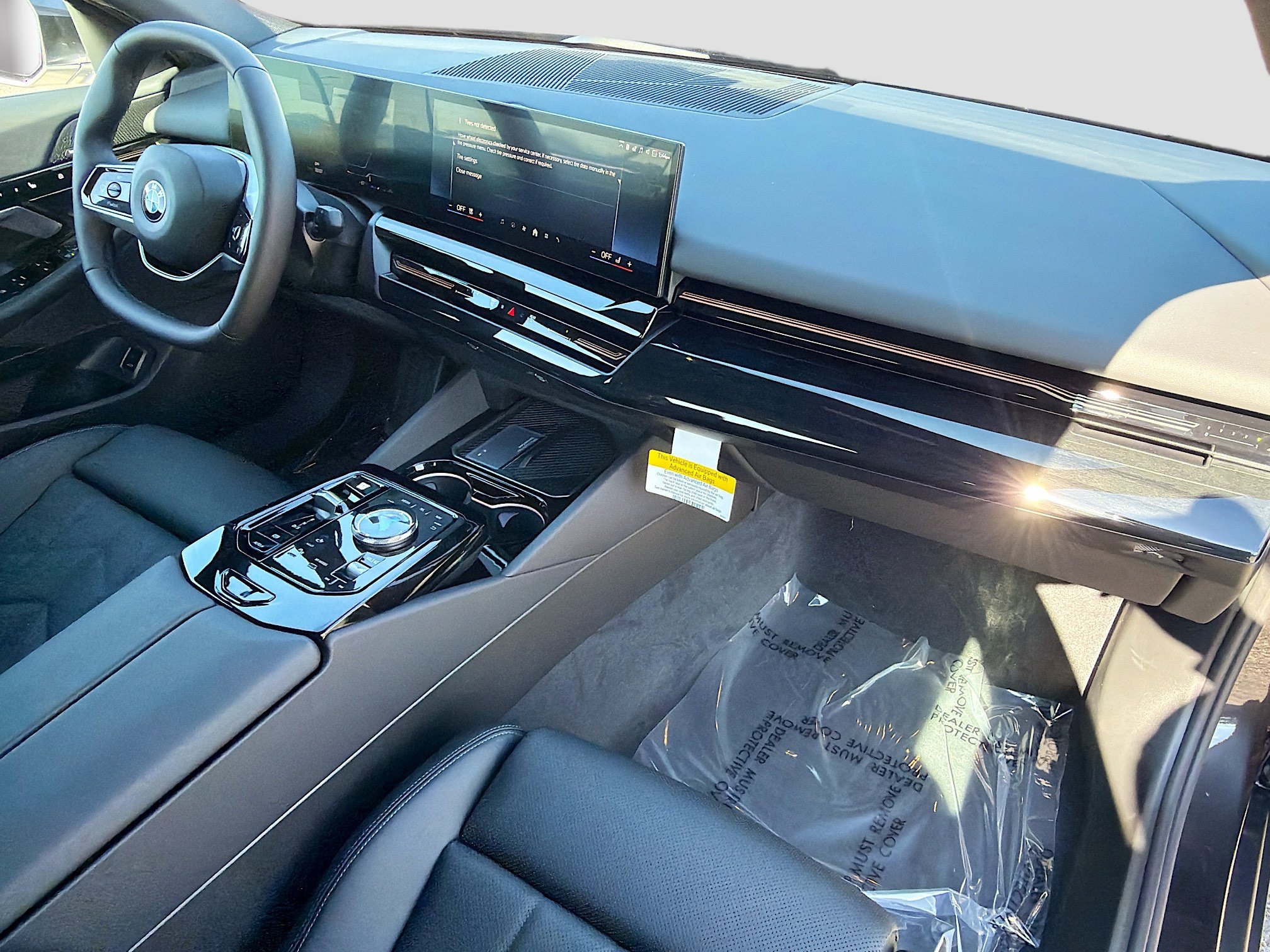 New 2026 BMW 530i w/ Convenience Package image 14