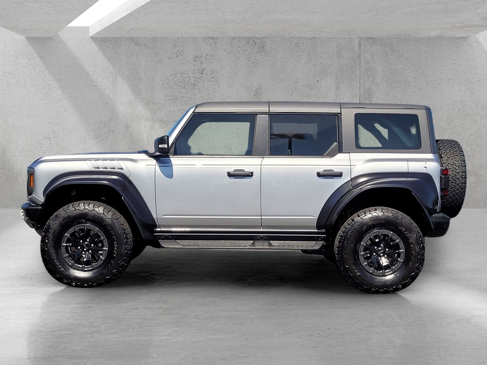 Used 2023 Ford Bronco Raptor image 7