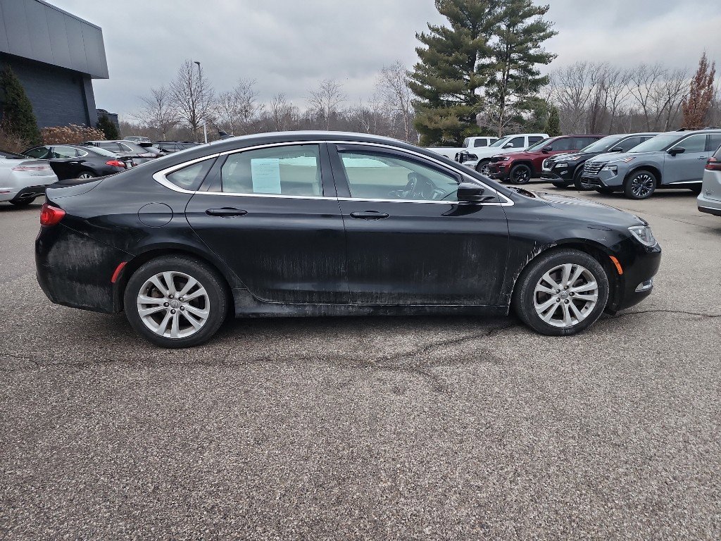 Used 2016 Chrysler 200 Limited Platinum w/ Comfort & Convenience Group image 8