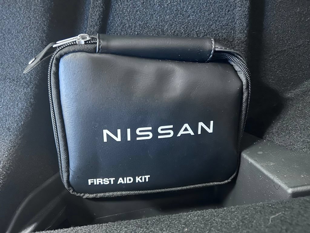 Used 2023 Nissan Rogue SV AWD/4WD image 28