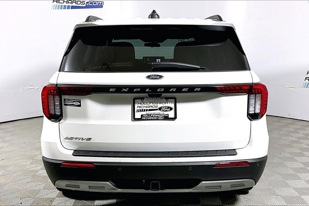 New 2026 Ford Explorer Active w/ Active Comfort Package RWD image 4