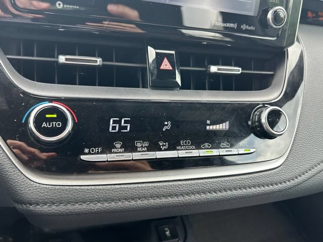 Used 2022 Toyota Corolla XSE FWD image 12