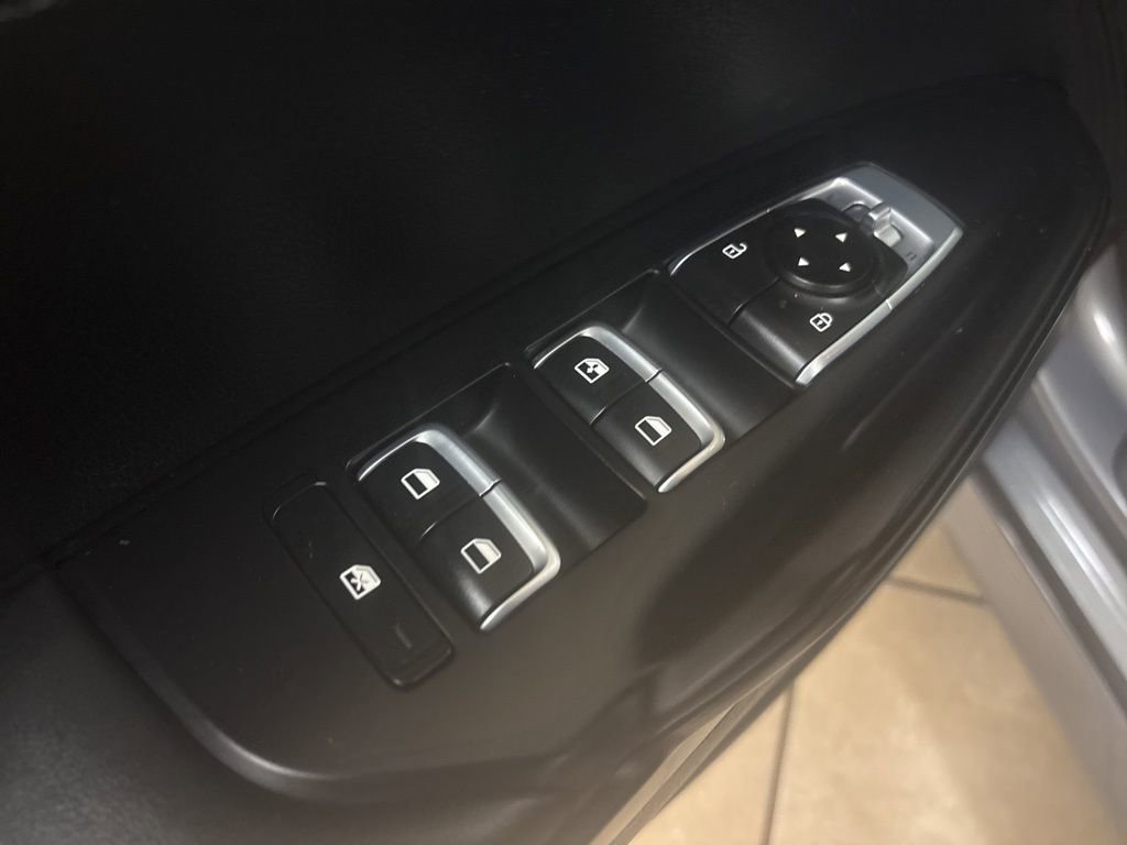 Used 2023 Kia K5 LXS image 18
