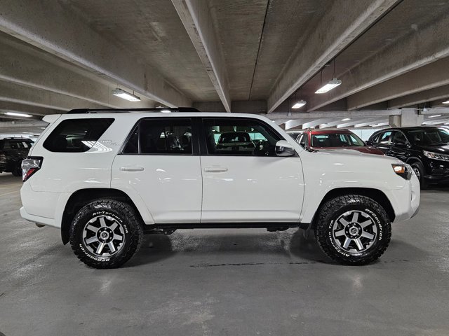 Used 2021 Toyota 4Runner TRD Off-Road image 4