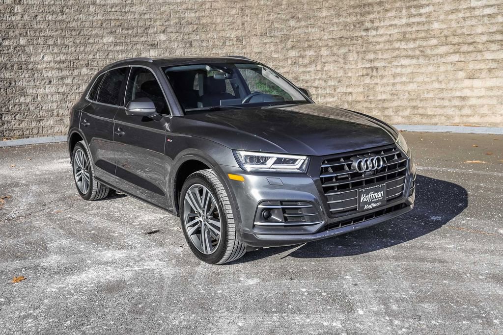 Used 2020 Audi Q5 e Prestige w/ Prestige Package image 1