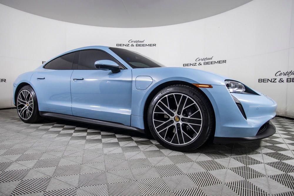 Used 2023 Porsche Taycan w/ Premium Package image 3