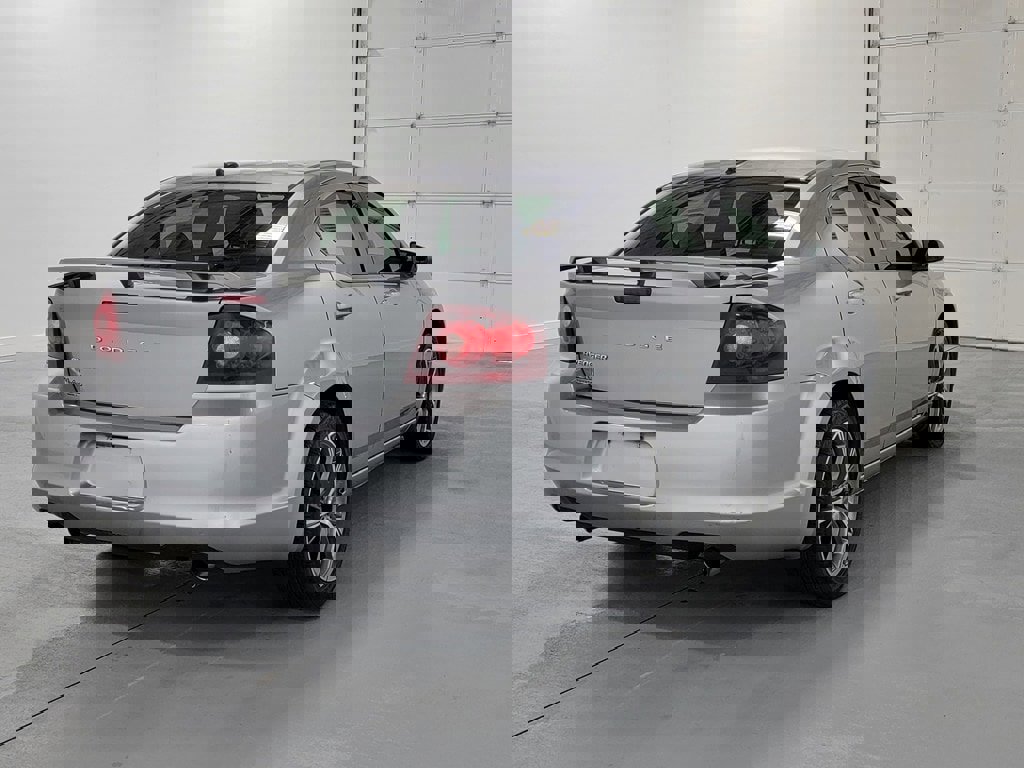 Used 2013 Dodge Avenger SE image 9