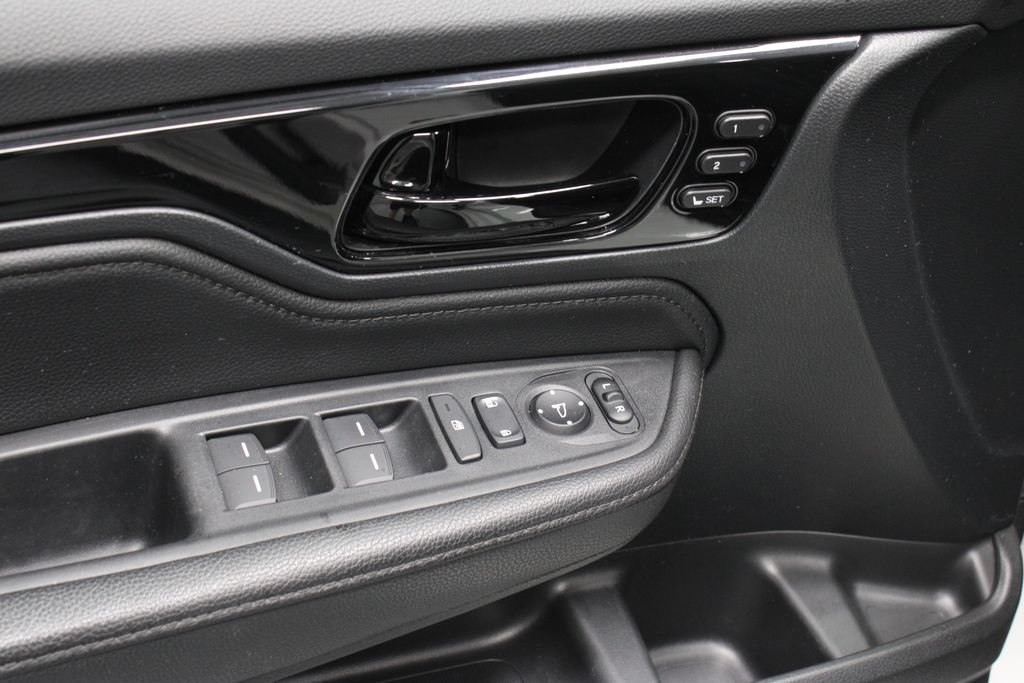 Used 2023 Honda Odyssey Touring image 25