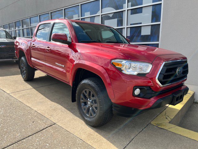 Used 2021 Toyota Tacoma SR5 AWD/4WD image 3