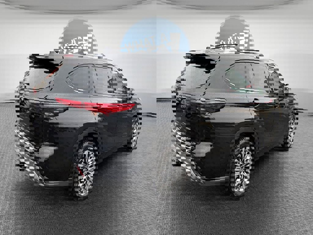 Certified 2021 Toyota Highlander Platinum image 3