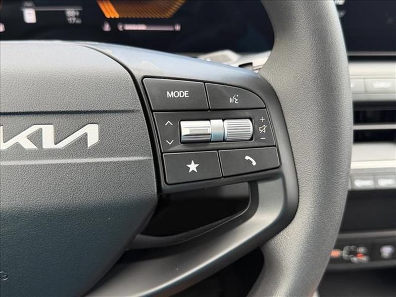 New 2026 Kia K4 FWD image 22