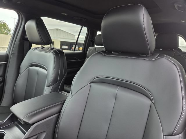 New 2026 Jeep Grand Cherokee L Limited AWD/4WD image 24