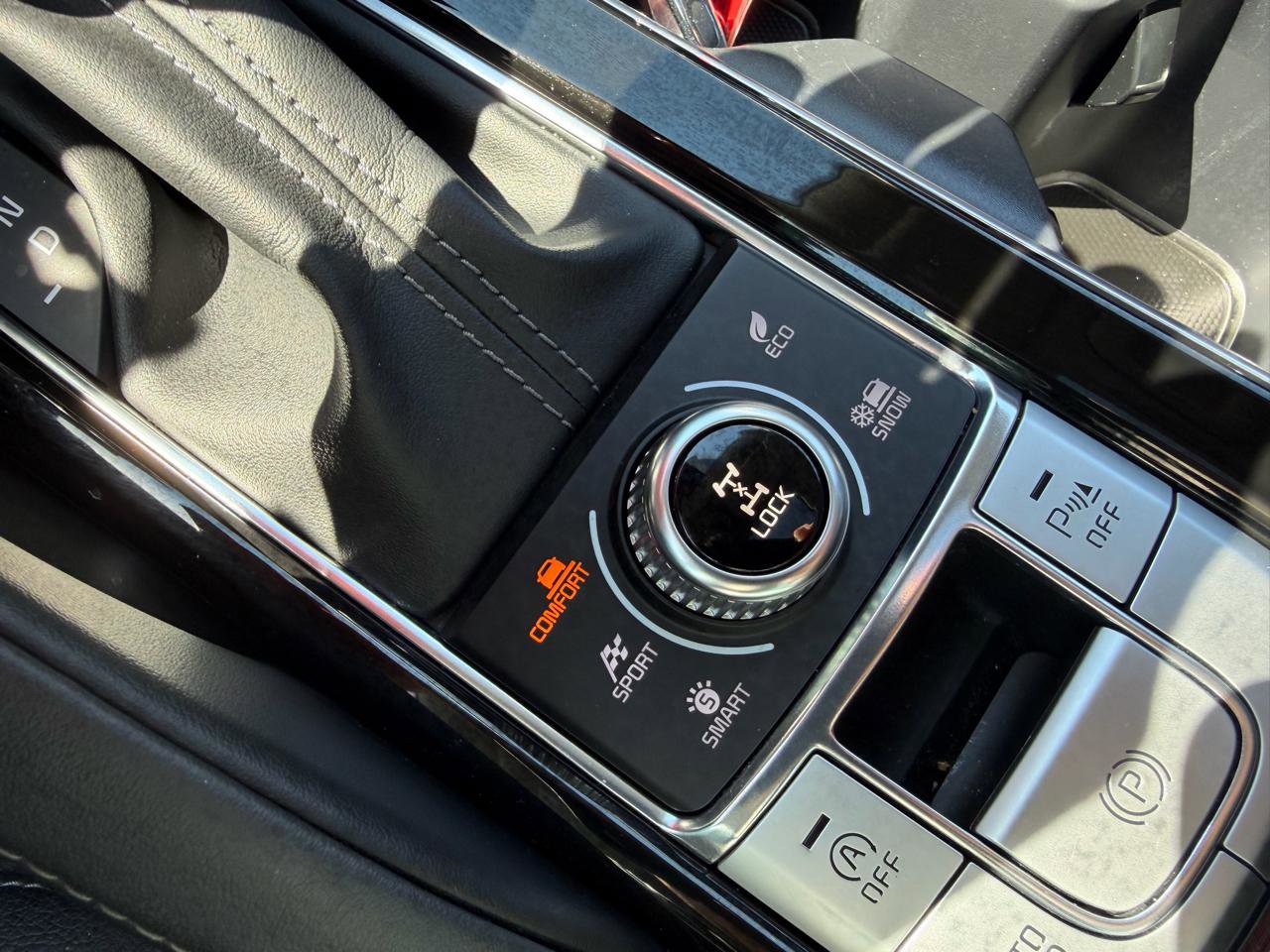 Used 2022 Kia Telluride EX w/ EX Premium Package image 20